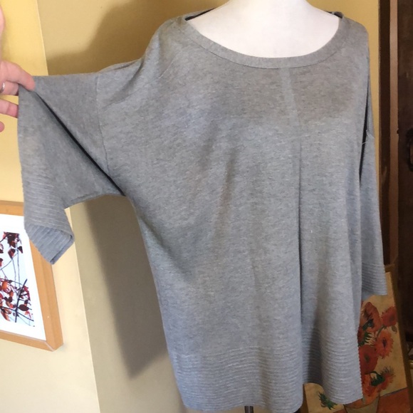 CYRUS Size 2X Scoopneck Ribbed Trim Tunic length Soft Gray Classic $88 NEW - Picture 2 of 16
